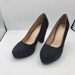 NWOT C&M ALLURE FAUX SUEDE PLATFORM PUMP HEELS